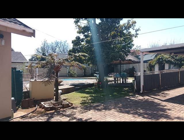 3 BEDROOM HOUSE FOR SALE IN GREENHILLS